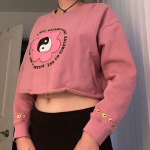 frasier sterling balance me out cropped crewneck